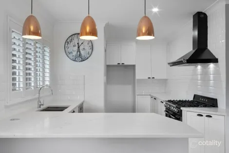 Property photo of 126 Wishart Road Upper Mount Gravatt QLD 4122