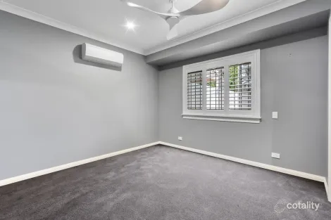 Property photo of 126 Wishart Road Upper Mount Gravatt QLD 4122