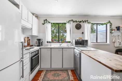 Property photo of 30 Treetops Crescent Mollymook Beach NSW 2539