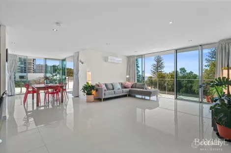 Property photo of 10/17 Marine Parade Redcliffe QLD 4020