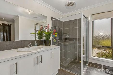 Property photo of 54 Pretty Sally Drive Wallan VIC 3756