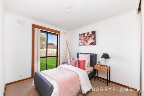 Property photo of 3 Glebe Place Melton West VIC 3337