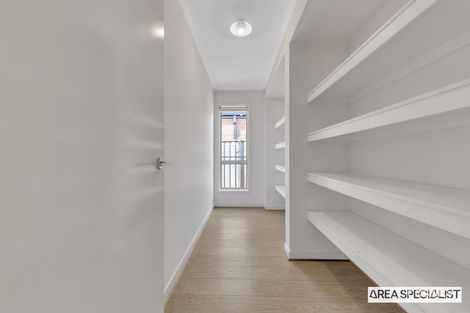 Property photo of 8 Braeburn Place Werribee VIC 3030