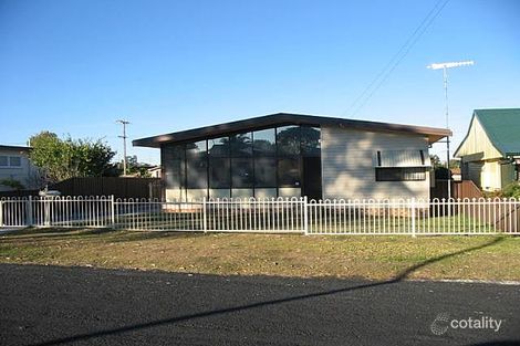 33 Glenavon St, Toukley, NSW 2263