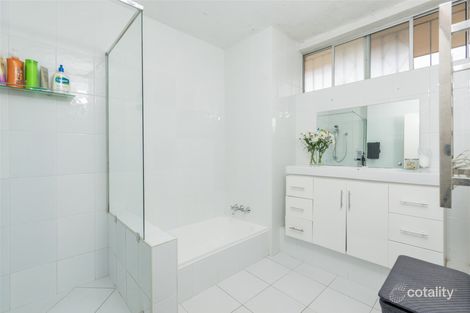 Property photo of 3/21 Rialto Street Coorparoo QLD 4151