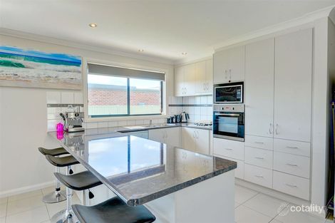 Property photo of 1 Felix Court Miners Rest VIC 3352