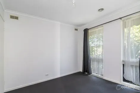 Property photo of 9 Coustley Close Wallan VIC 3756