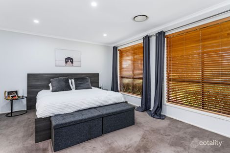 Property photo of 8 Englorie Park Drive Glen Alpine NSW 2560