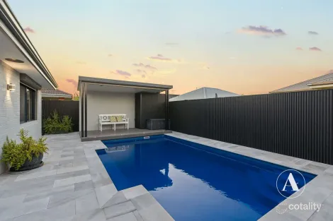 17 Barclay Way, Piara Waters, WA 6112