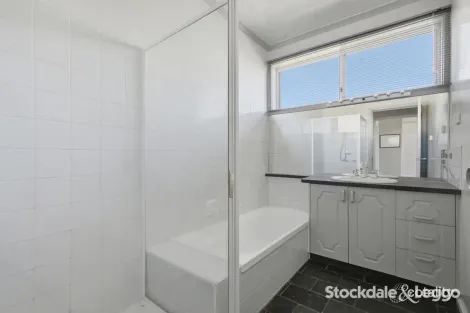 Property photo of 10 Heather Grove Traralgon VIC 3844