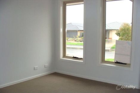 Property photo of 54 Laurimar Boulevard Doreen VIC 3754
