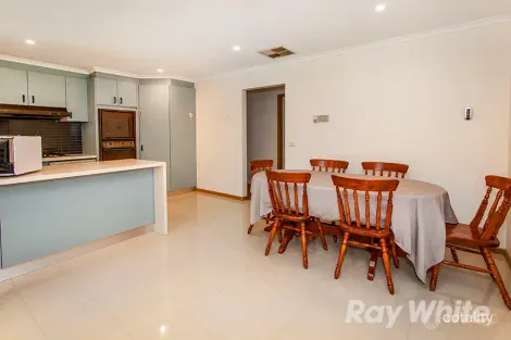 Property photo of 4 Farview Drive Rowville VIC 3178