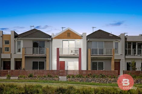 Property photo of 10 Alexander Circuit Craigieburn VIC 3064