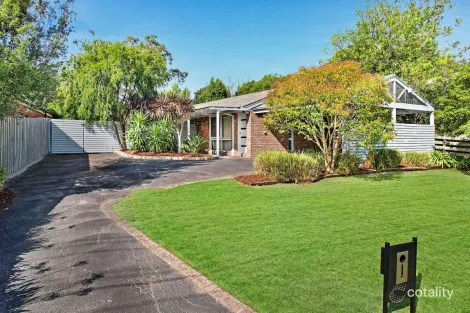 Property photo of 12 Poplar Grove Langwarrin VIC 3910