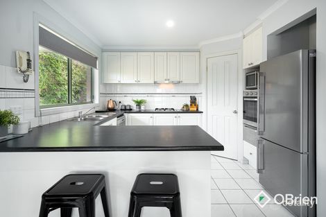 Property photo of 12 Heathwren Close Frankston South VIC 3199
