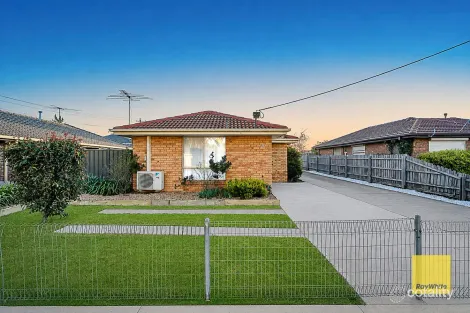 1/103 Rosella Ave, Werribee, VIC 3030