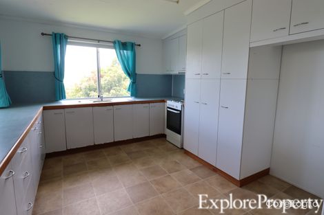 Property photo of 2 Ferries Terrace Sarina Beach QLD 4737