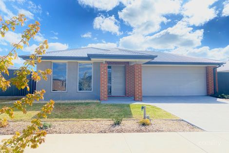 37 Madigan Rd, Lancefield, VIC 3435
