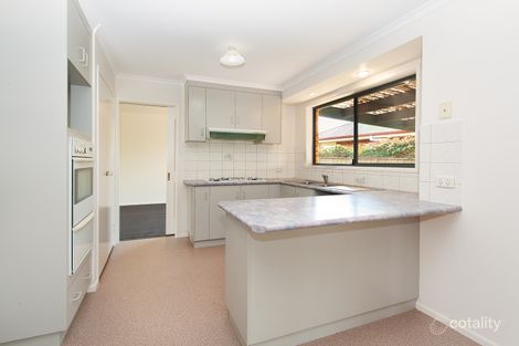 Property photo of 11 Ty Court West Wodonga VIC 3690