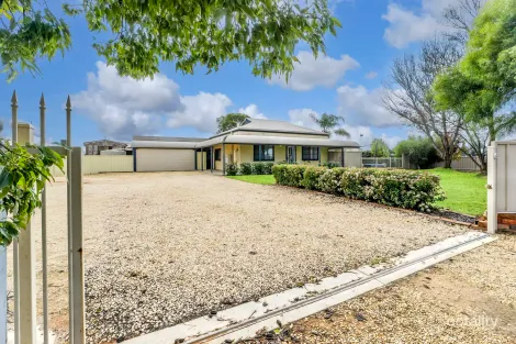 Property photo of 16 Chabrel Road Glossop SA 5344