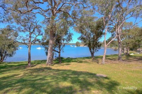 Property photo of 80 Noamunga Crescent Gwandalan NSW 2259