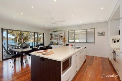 Property photo of 80 Noamunga Crescent Gwandalan NSW 2259