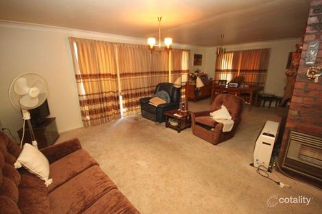 Property photo of 9 Ries Crescent Tolland NSW 2650