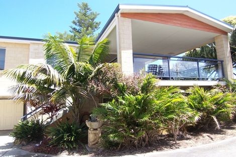 Property photo of 35 Penguin Road Shoalwater WA 6169