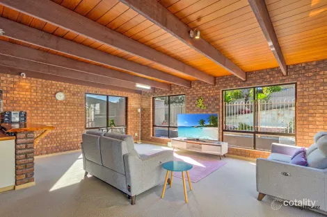 Property photo of 15 Kiora Street Banora Point NSW 2486