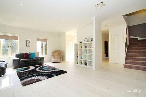 Property photo of 5 Ancona Drive Mill Park VIC 3082