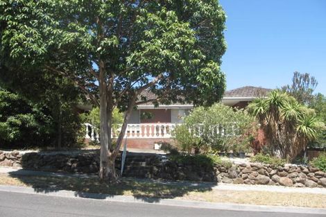 Property photo of 145 Willow Bend Doncaster VIC 3108