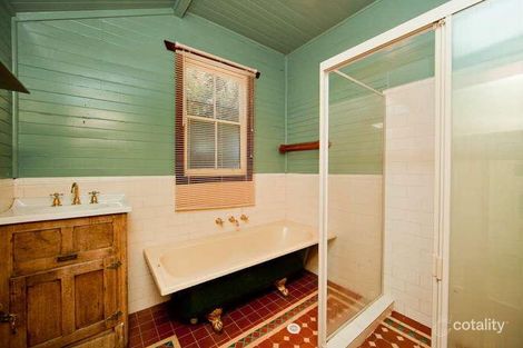 Property photo of 27 West Avenue Queanbeyan NSW 2620