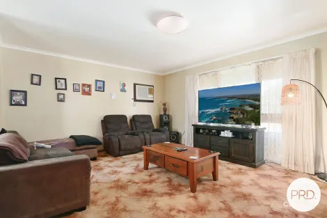 Property photo of 524 Comans Avenue Lavington NSW 2641