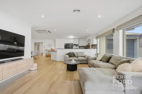 Property photo of 3 Ellery Place Traralgon VIC 3844