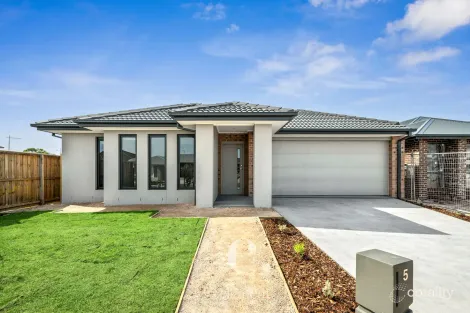 5 Dunken St, Charlemont, VIC 3217