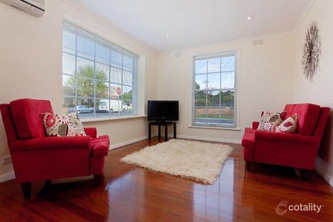 Property photo of 2/251-253 Tucker Road Ormond VIC 3204