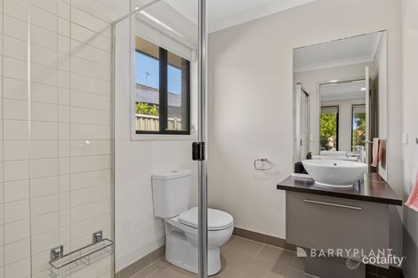 Property photo of 10 Perendale Street Alfredton VIC 3350