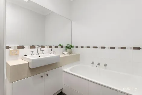 Property photo of 30 Mulgrave Street Ashwood VIC 3147
