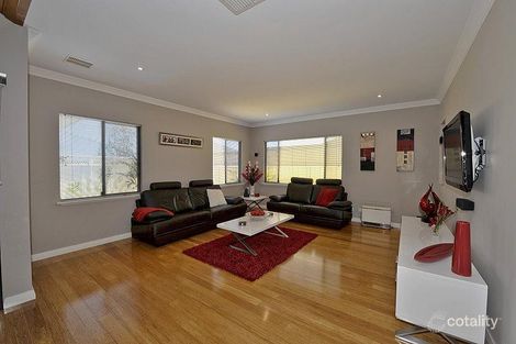 Property photo of 10 Royston Way Lakelands WA 6180