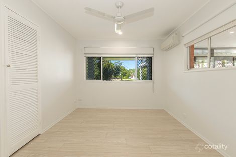 Property photo of 21 Seaward Crescent Pallarenda QLD 4810