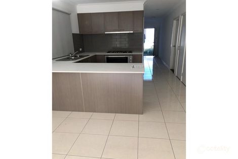 Property photo of 48 Heartlands Boulevard Tarneit VIC 3029