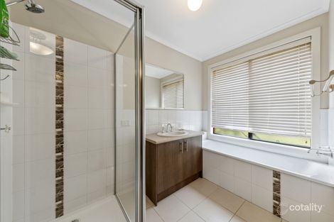 Property photo of 4 Harmon Drive Drouin VIC 3818