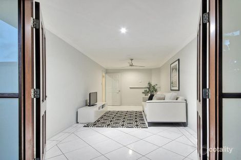 Property photo of 33 Avonlea Place Eight Mile Plains QLD 4113