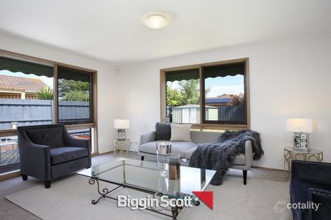 Property photo of 2 Warrock Court Berwick VIC 3806