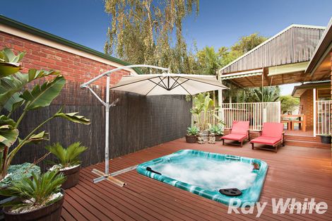 Property photo of 10 Maralee Court Berwick VIC 3806
