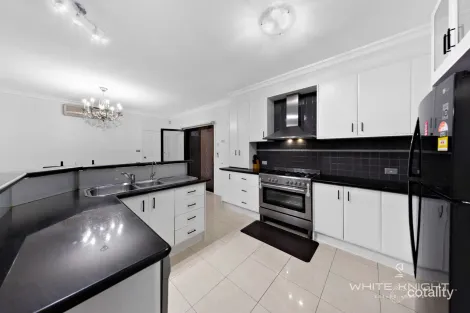 Property photo of 25 Pilbara Avenue Burnside VIC 3023