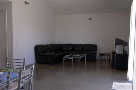 Property photo of 3 Buvelot Crescent Caroline Springs VIC 3023