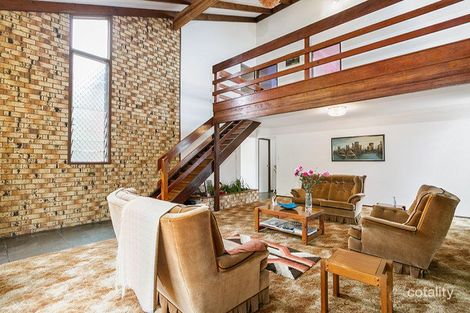 Property photo of 10 Pandian Crescent Bellbowrie QLD 4070