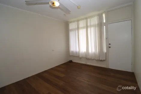 Property photo of 2/64 Fourth Avenue Parkside QLD 4825