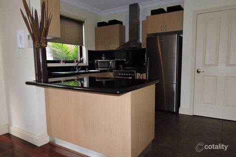 Property photo of 4/32 Fisher Parade Ascot Vale VIC 3032